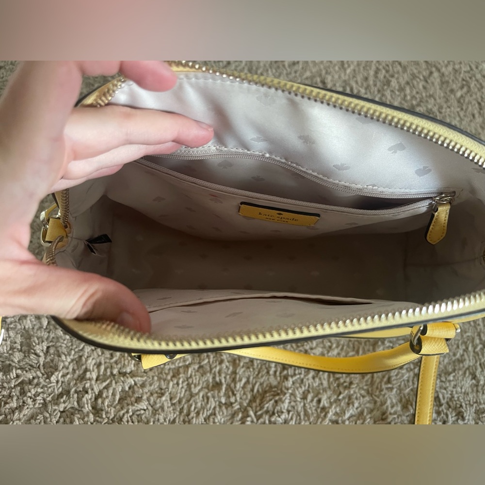 Kate spade satchel dome yellow purse - Picture 2 of 2